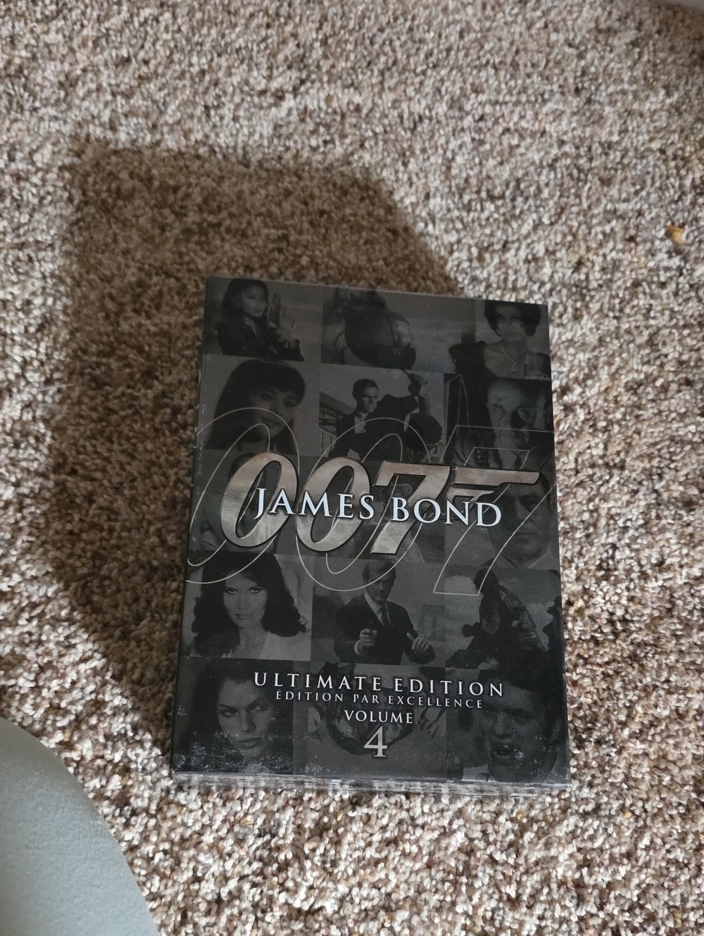 007 Ultimate Edition Volume 4 - Black Dvd Collection